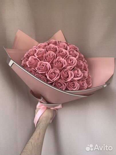 Цветы розы и букеты 35 роз