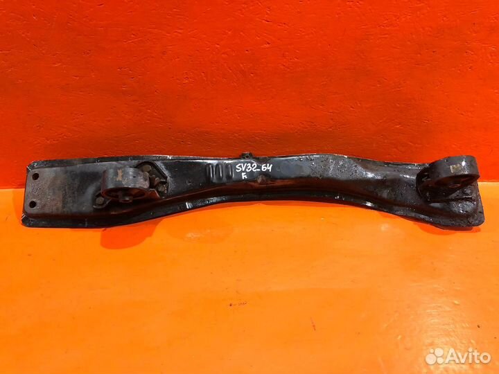 Лыжа toyota camry SV30