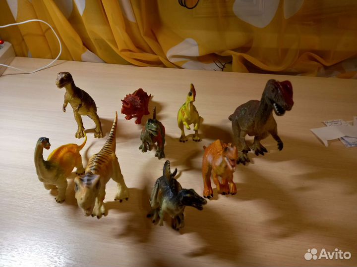 Фигурки динозавров коллекционные