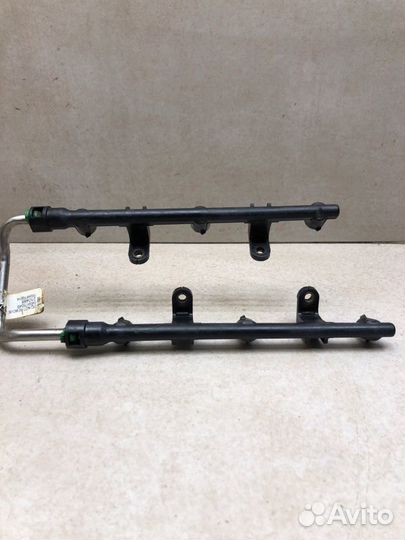 Топливная рампа с датчиком Dodge Intrepid LH2 EER