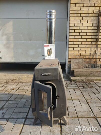 Интерьерная дровяная печь 