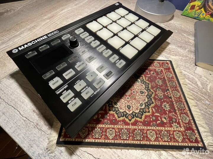 Грувбокс Maschine Mikro MK 2