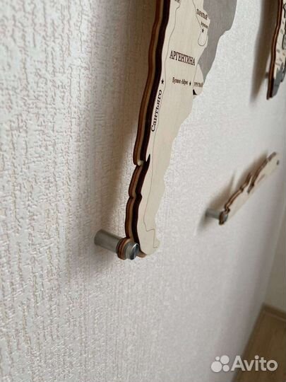 Карта мира из дерева