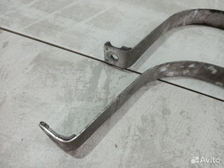 Кронштейны бензобака Audi S6 C5 2002