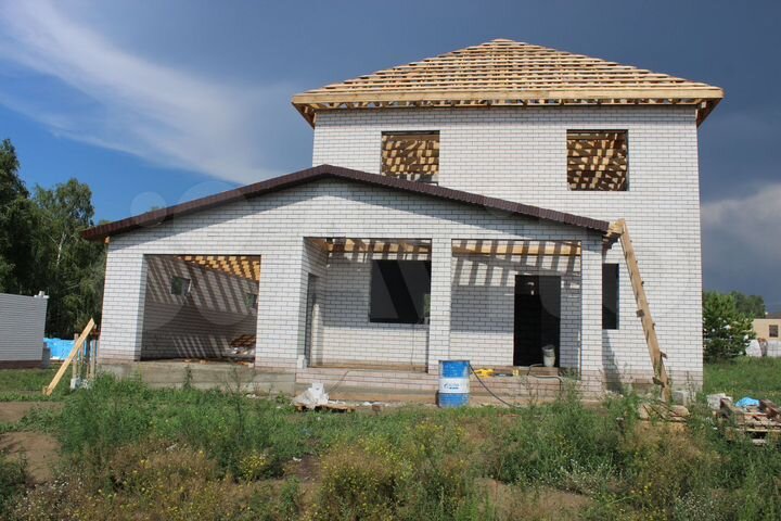 Дом 170 м² на участке 8 сот.