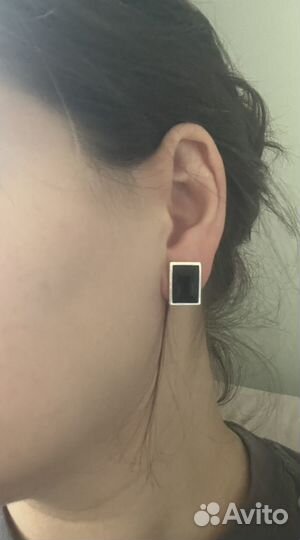 Черные серьги VZ