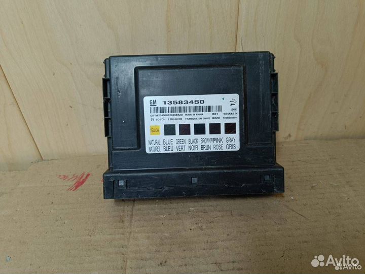 Блок комфорта Chevrolet Cruze 13583450