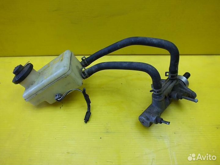 Главный тормозной цилиндр