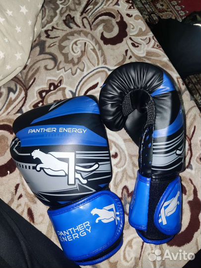 Боксерские перчатки 10 oz