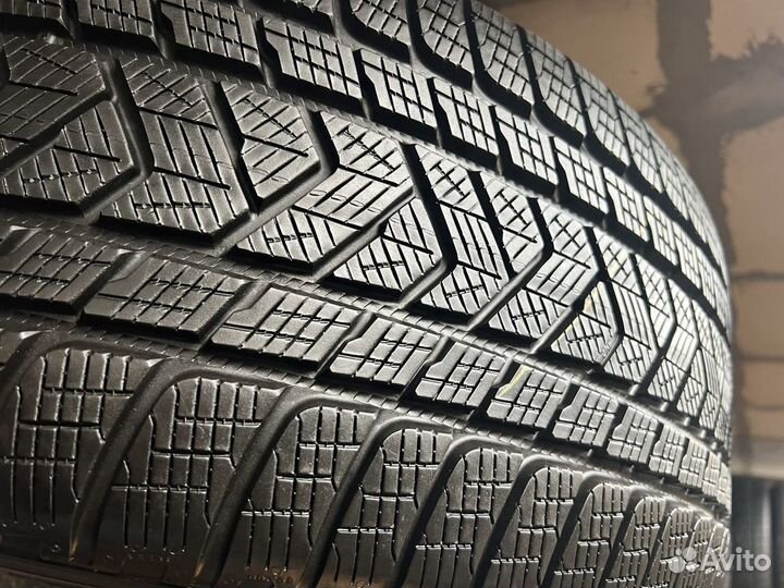 Pirelli Scorpion Winter 275/50 R20