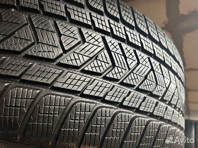 Pirelli Scorpion Winter 275/50 R20