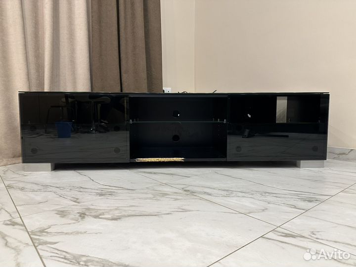Тумба под телевизор (75 дюймов)