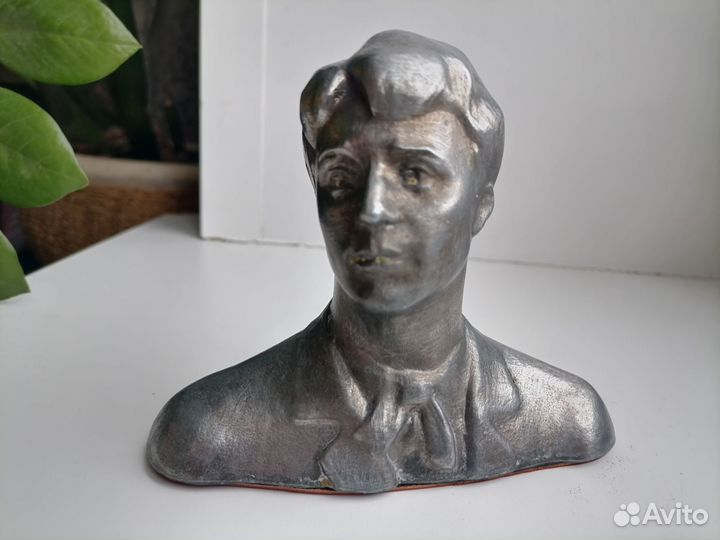 Бюст С.А. Есенина, силумин