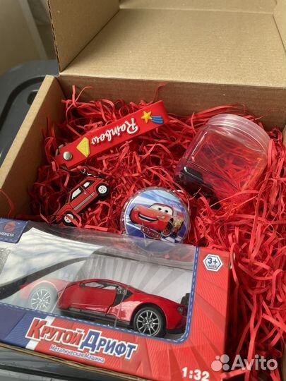 Подарочнвй бокс 