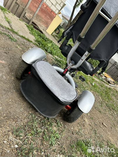 Трехколесный велосипед - мотоцикл