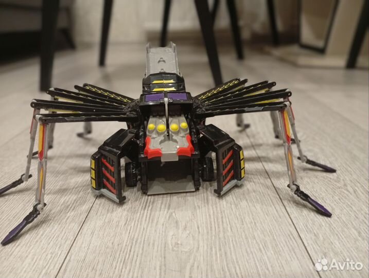 Игрушка (робот) не продаётся в России