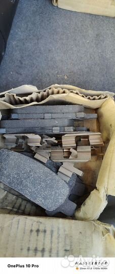 Тормозные колодки задние и ручника