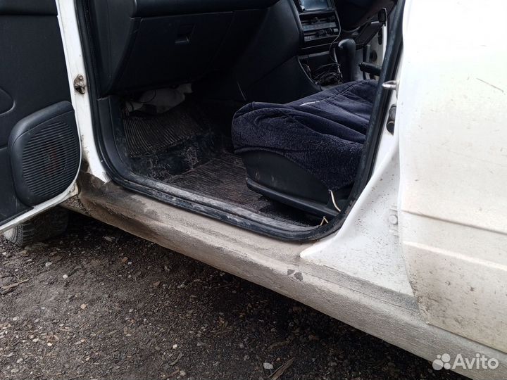 Toyota Caldina 2.2 AT, 1999, 15 000 км