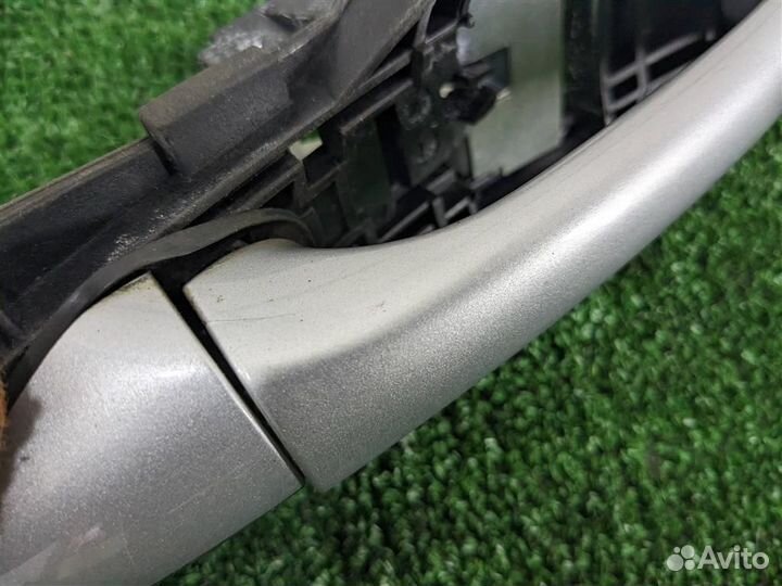 Ручка наружная двери передней левой Mercedes Benz