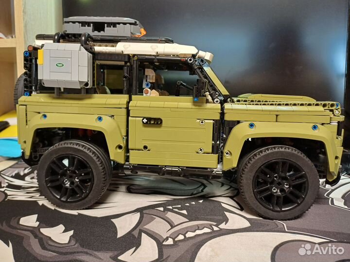 Lego technic Land Rover 42110