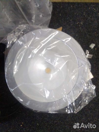 Светильник потолочный светодиодный