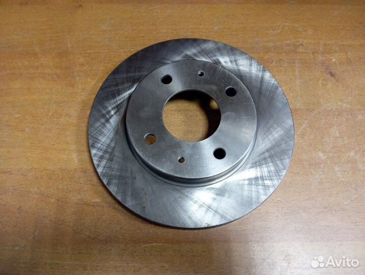 Диск тормозной передний Mitsubishi Galant 1987