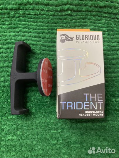 Держатель для наушников Glorious Trident