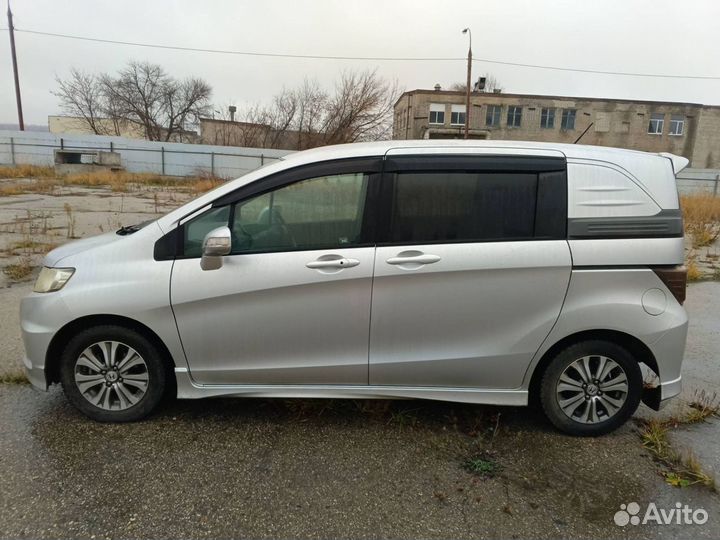 Honda Freed 1.5 CVT, 2011, 170 000 км