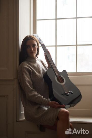 Гитара новая