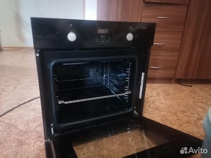 Духовой встраиваемый шкаф Whripool AKP 460/NB