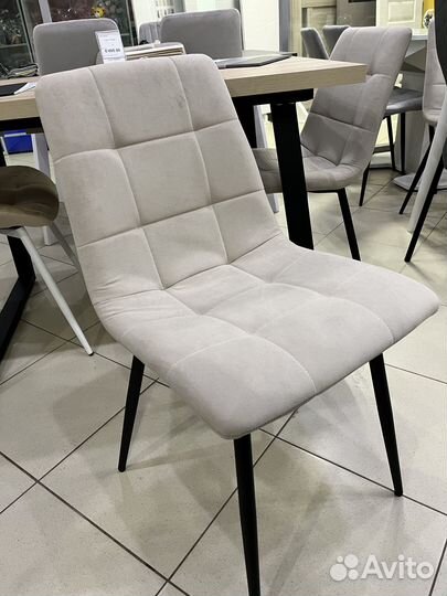 Стул обеденный