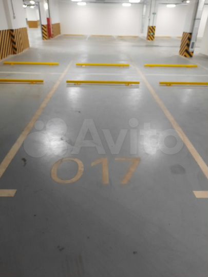 Машиноместо, 14 м²