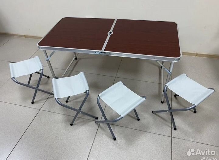 Стол складной туристический (+ 4 стула)