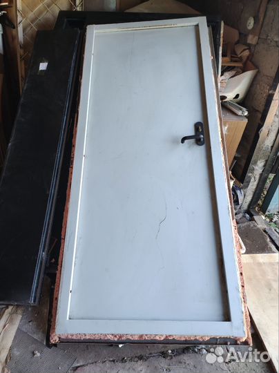 Дверь металлическая огнеупорная противопожарная
