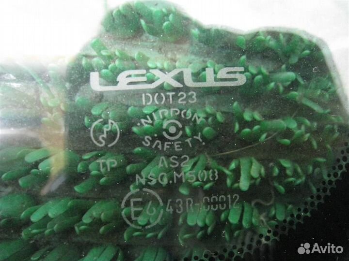 Стекло (форточка) переднее левое Lexus RX300 (MCU