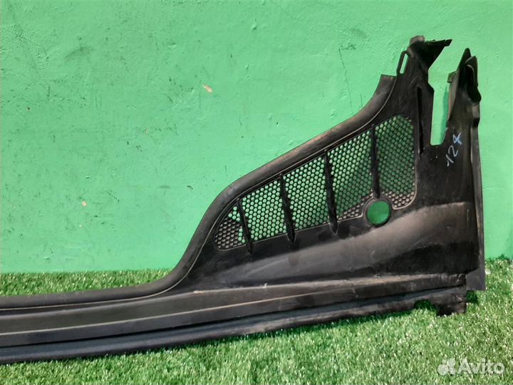 Решетка стеклоочистителей Peugeot 308 (4E) 2008