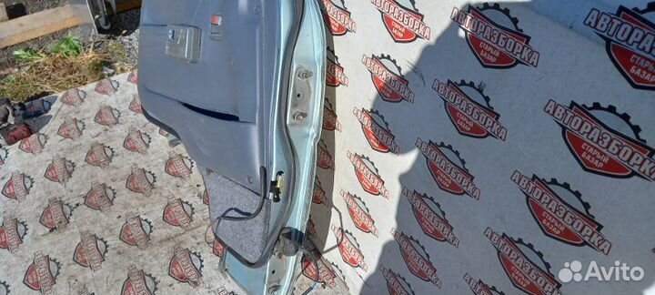 Дверь передняя левая Toyota Hiace KZH106G 1kzte