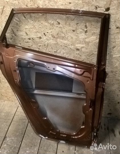 Дверь задняя левая Ford Fiesta с 2008г