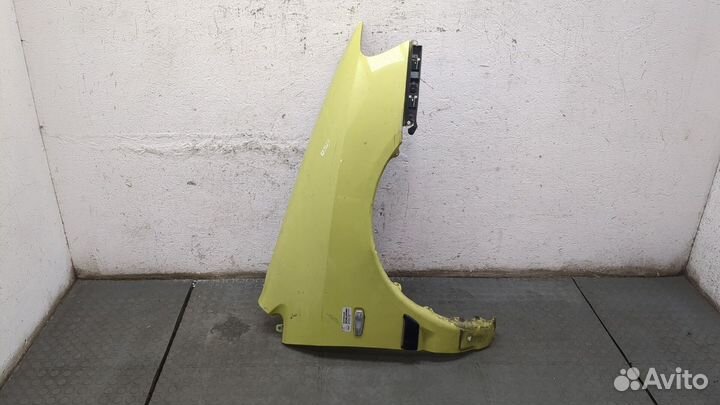 Крыло Mitsubishi Space Star, 2002