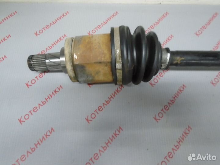 Nissan 39100-BM560 Вал приводной правый