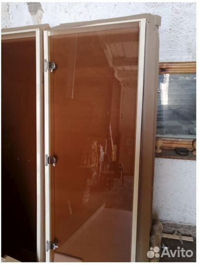 Стеклянная дверь в сауну