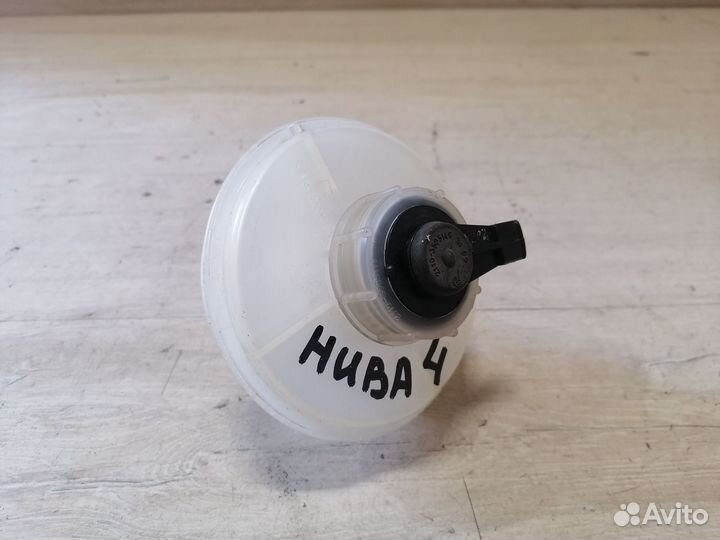Бачок тормозного цилиндра Chevrolet Niva Нива