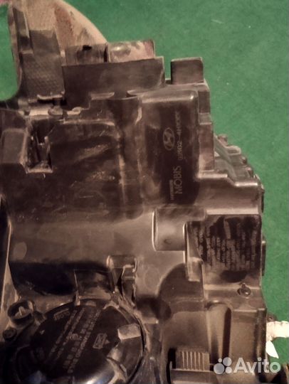 Фара передняя правая hyundai H1 Starex 2019