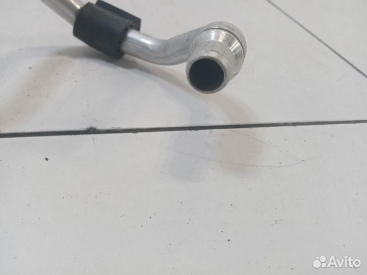 Трубка системы охлаждения Mercedes-Benz S-Class W2