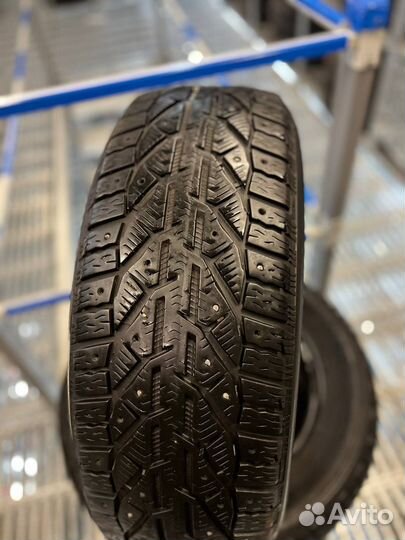 Tigar SUV Ice 215/65 R16 102T