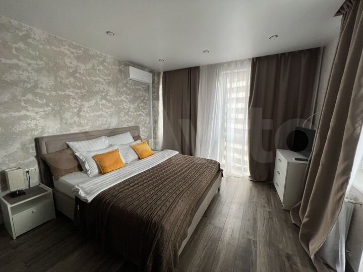 1-к. квартира, 52 м², 15/25 эт.