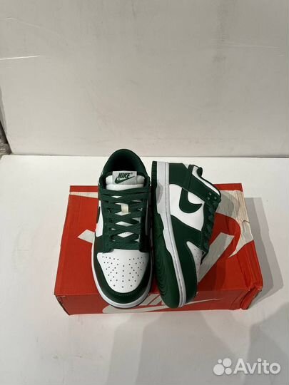 Nike Dunk Low - Varsity Green