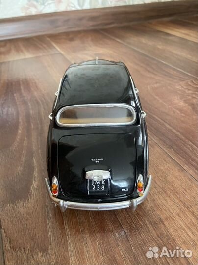 Модель автомобиля Jaguar Mark 2 1959 1/18