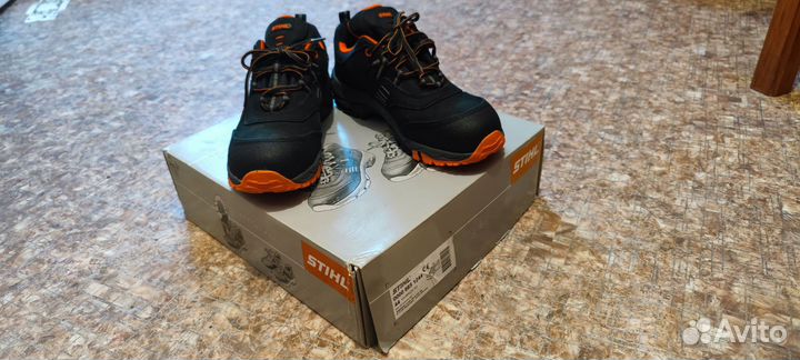 Кроссовки ботинки рабочие Stihl оригинал 44 размер