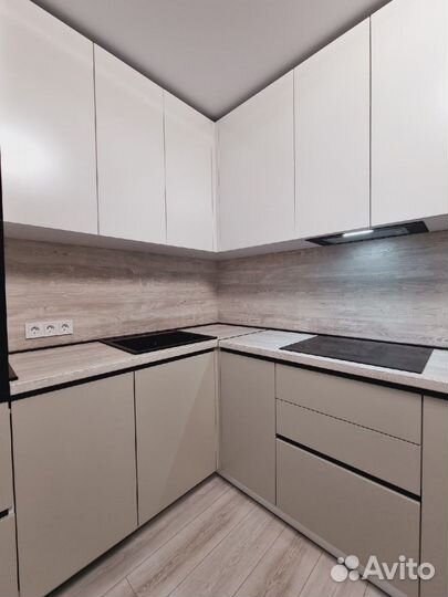 Кухонный гарнитур угловой